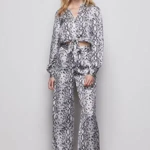 Snake Python Bra Top Good American | Tops | Good American Python Blouse Snake Skin Tie Front ...
